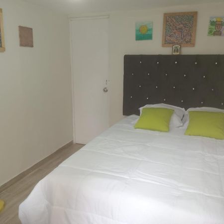Colores Hospedaje Miraflores ليما المظهر الخارجي الصورة