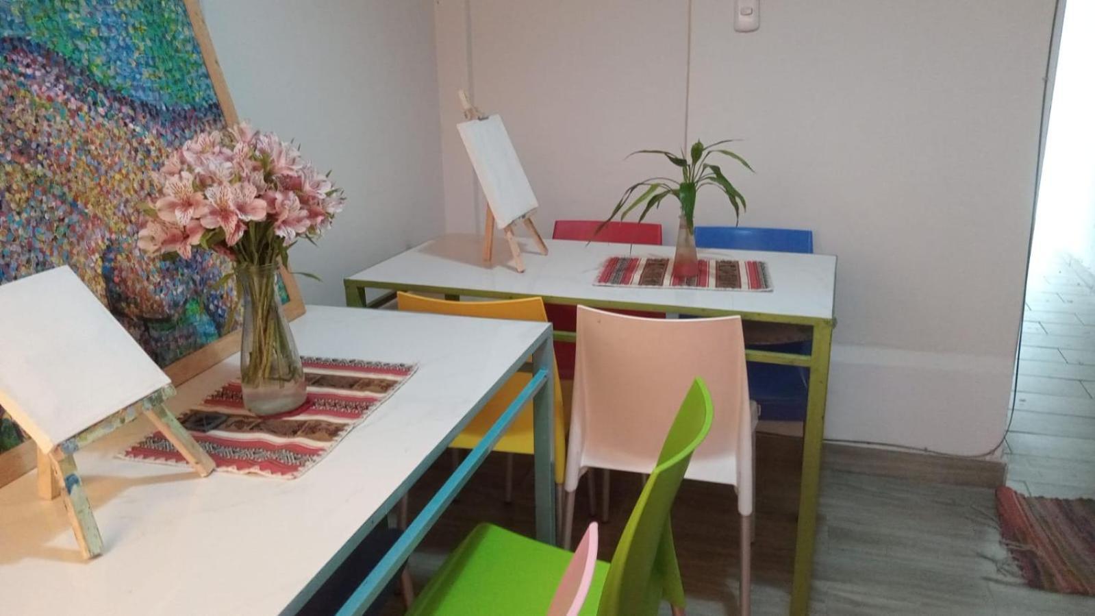 Colores Hospedaje Miraflores ليما المظهر الخارجي الصورة